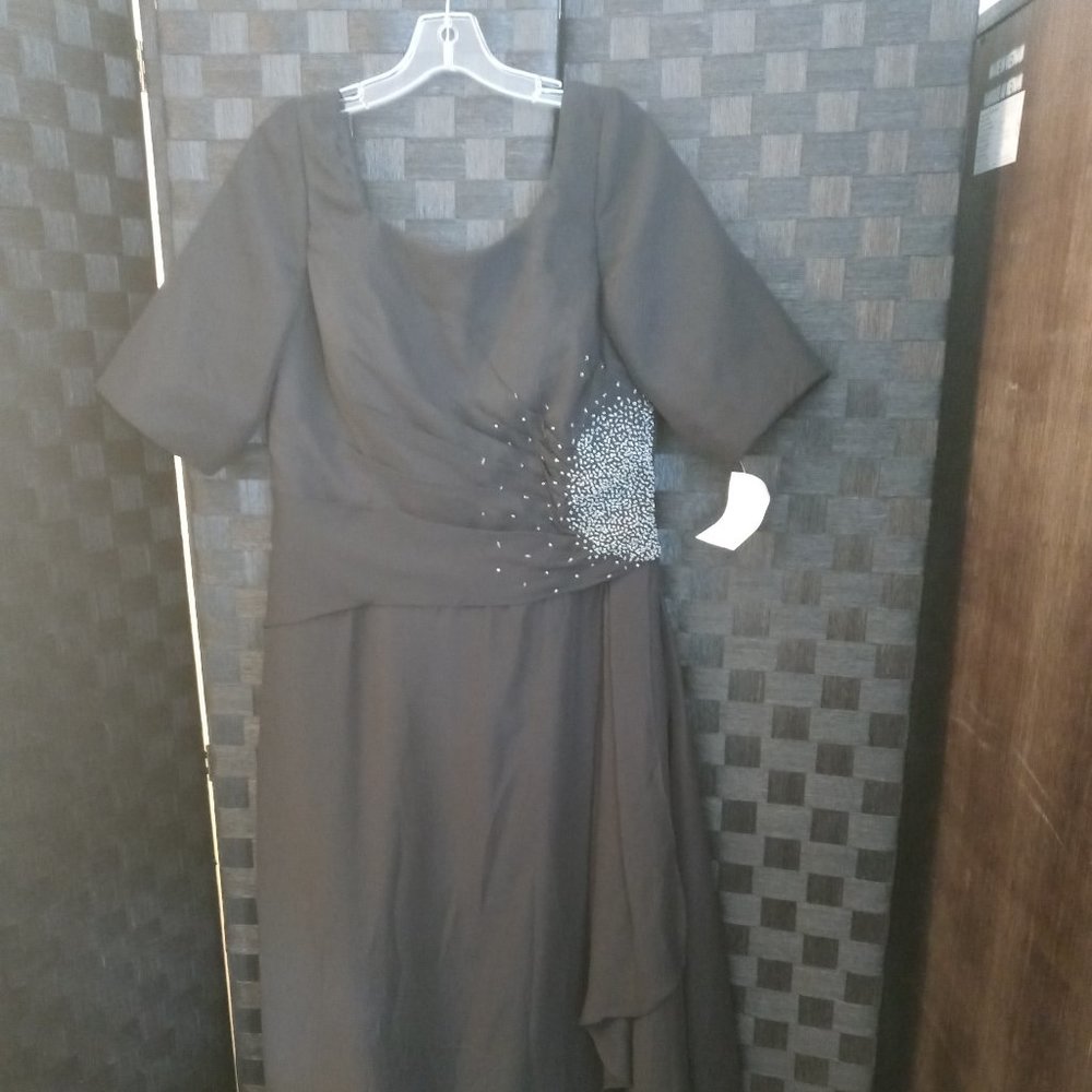 Size 16 black formal gown